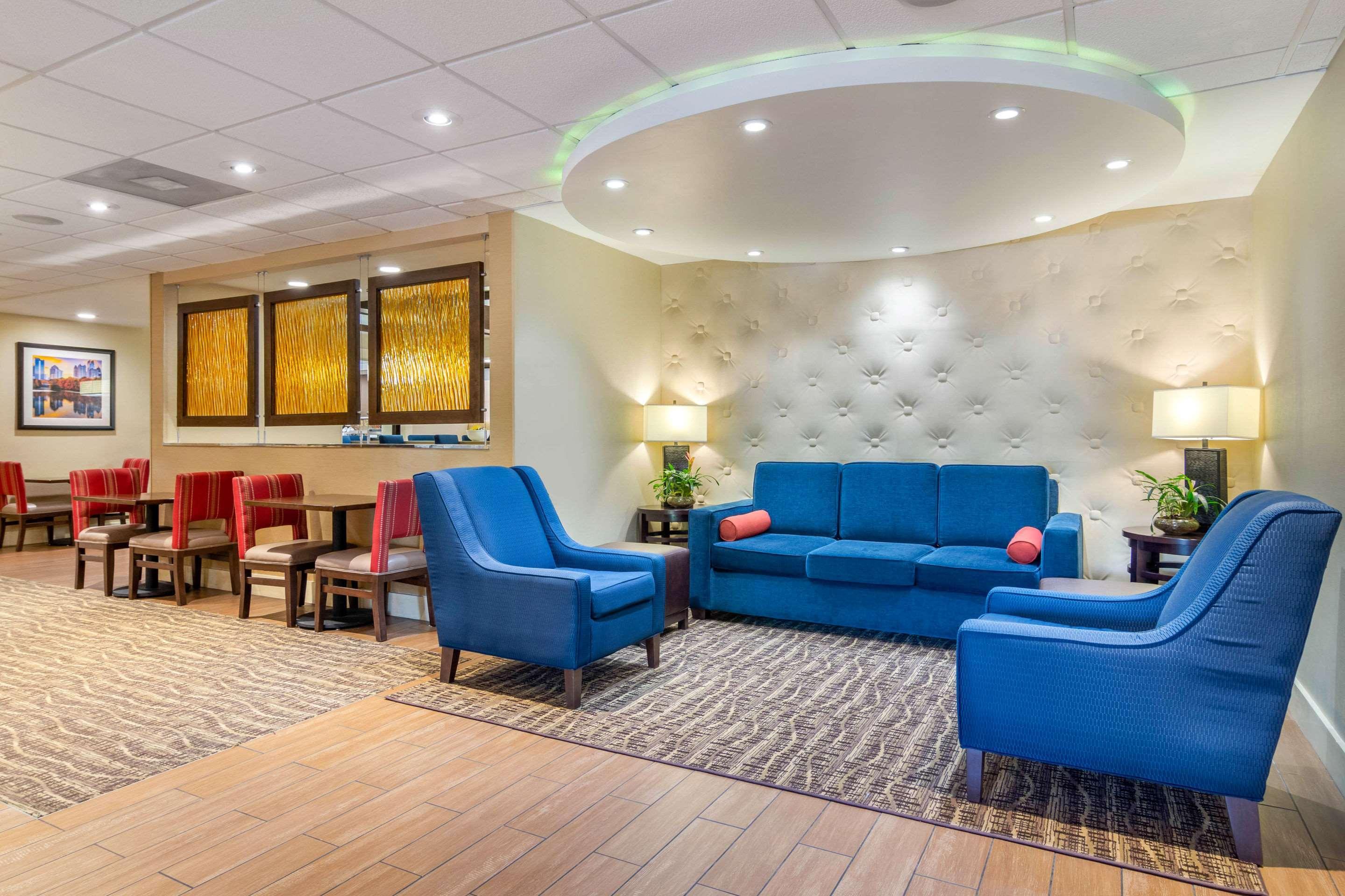 Comfort Airport 3* Cheeko Manor