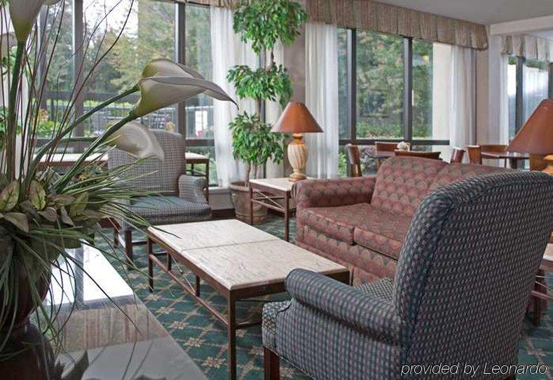 Comfort Airport Inn