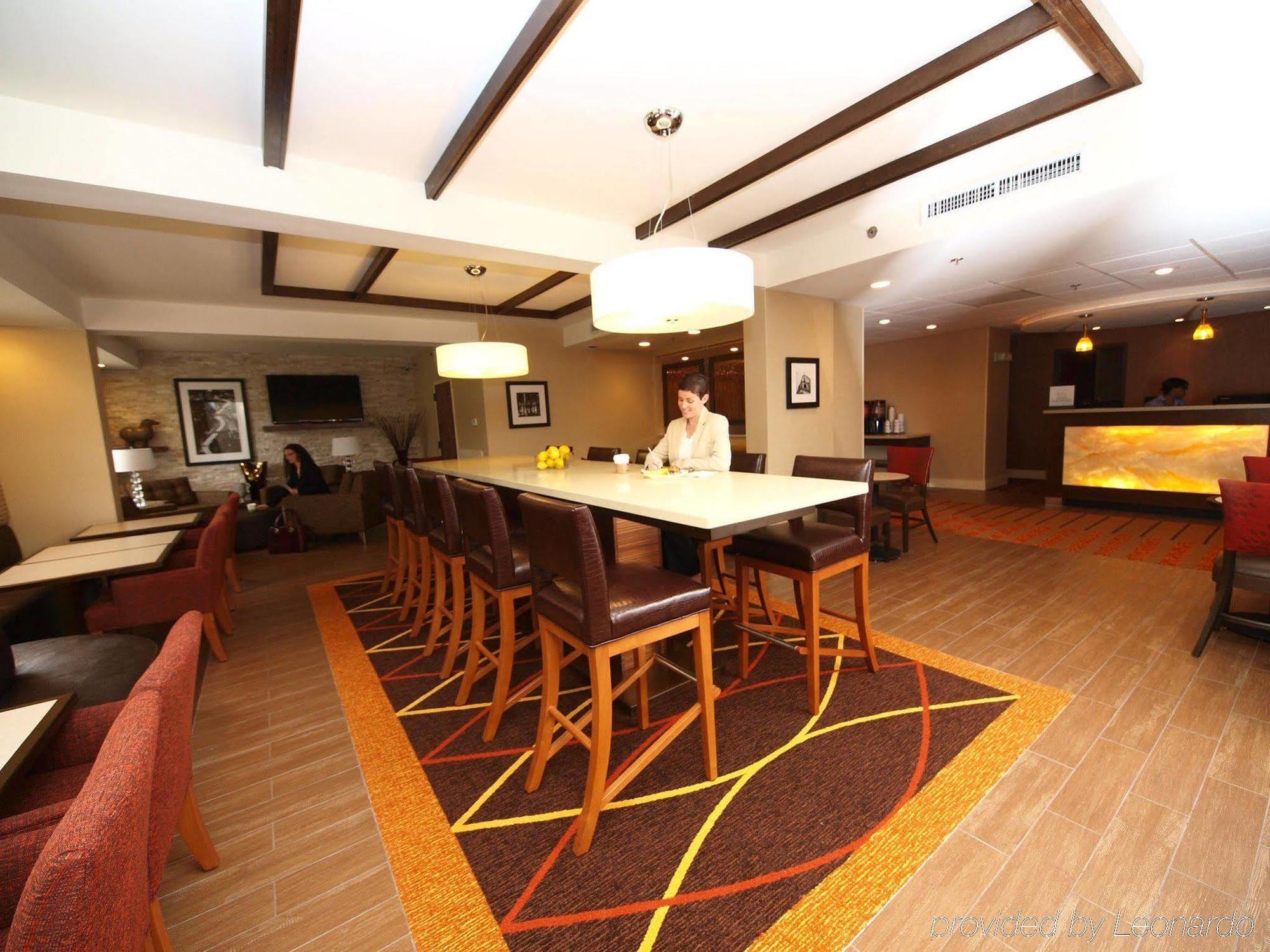 Inn Comfort Airport 3*